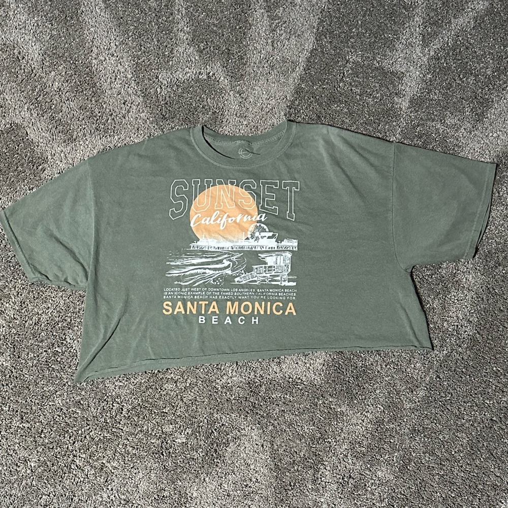 Green Social Culture Large Cropped Shirt